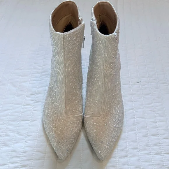 Mi.im Miracle Mile Christina Iridescent Pearl White Rhinestone Bridal Boots - Picture 2 of 8